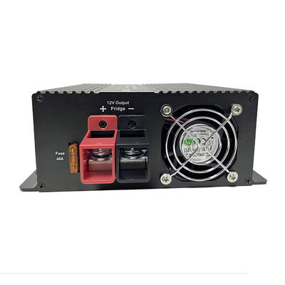 شاحن بطارية DC مناسب لبطاريات فوسفات الحديد الليثيوم مع نظام إدارة بطارية مدمج يضمن الشحن الآمن