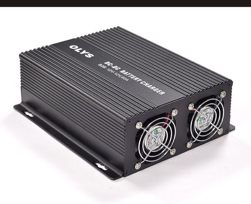 30A شاحن البطارية الشمسية المدخلات المزدوجة شاحن بطارية السيارة DC 12V-DC12V ل RV